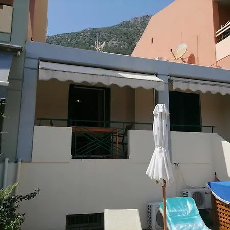 Lukia Mare * Μπαρμπάτι