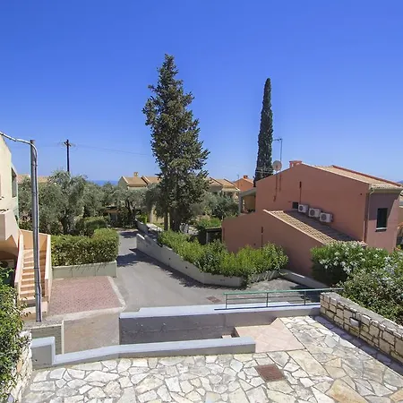 Semesterbostad Lukia Mare *